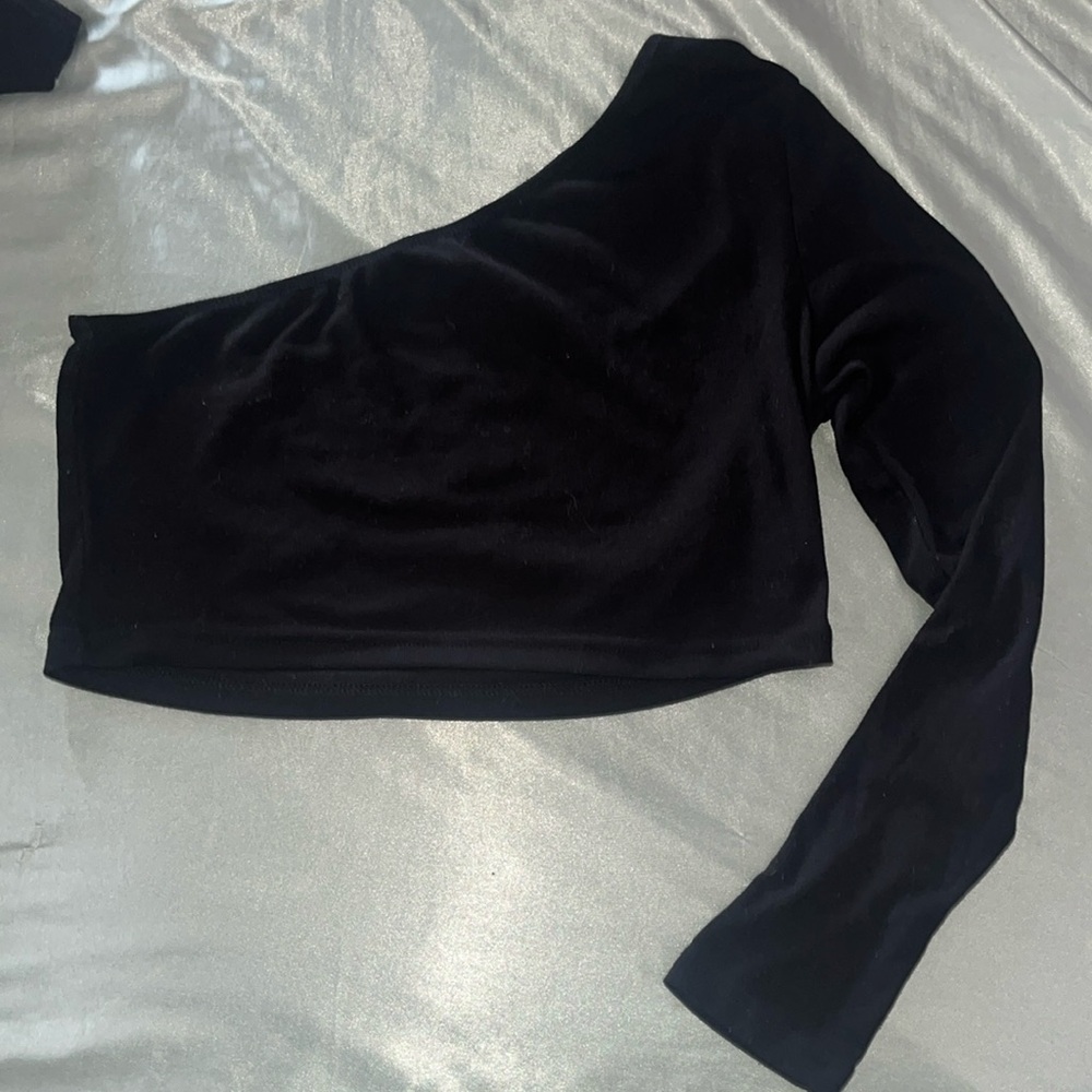 SHEIN size M one sleeve black top